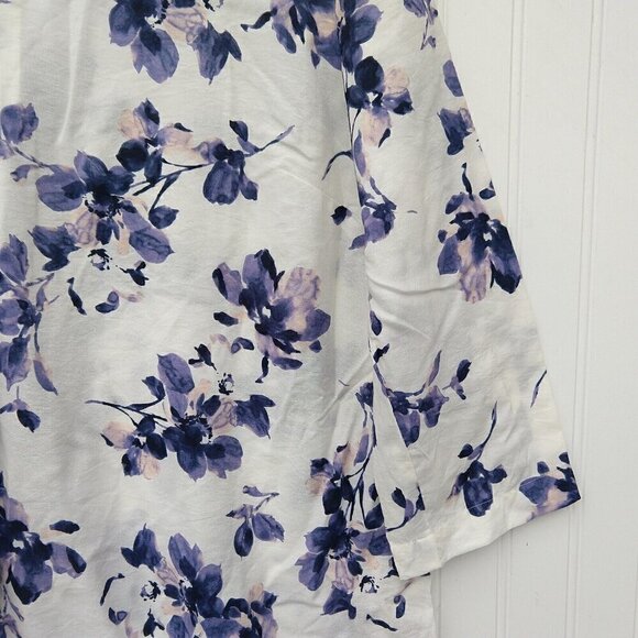 J Jill Floral Tunic Top Size MP White Purple V Neck Half Sleeve Button Cuff - Picture 3 of 10